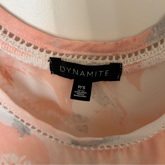 DYNAMITE | Floral Dressy Tank | Small - Picture 3 of 4